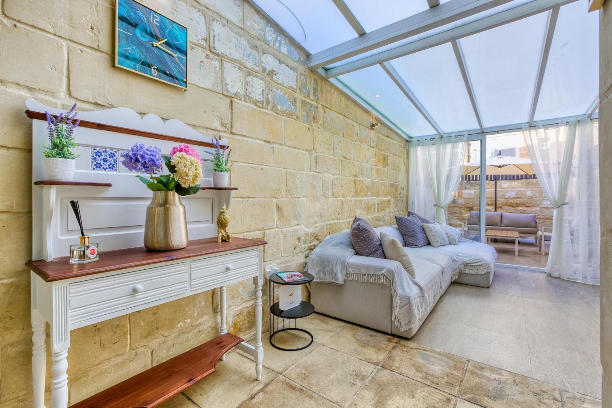 Luxury House * Sliema