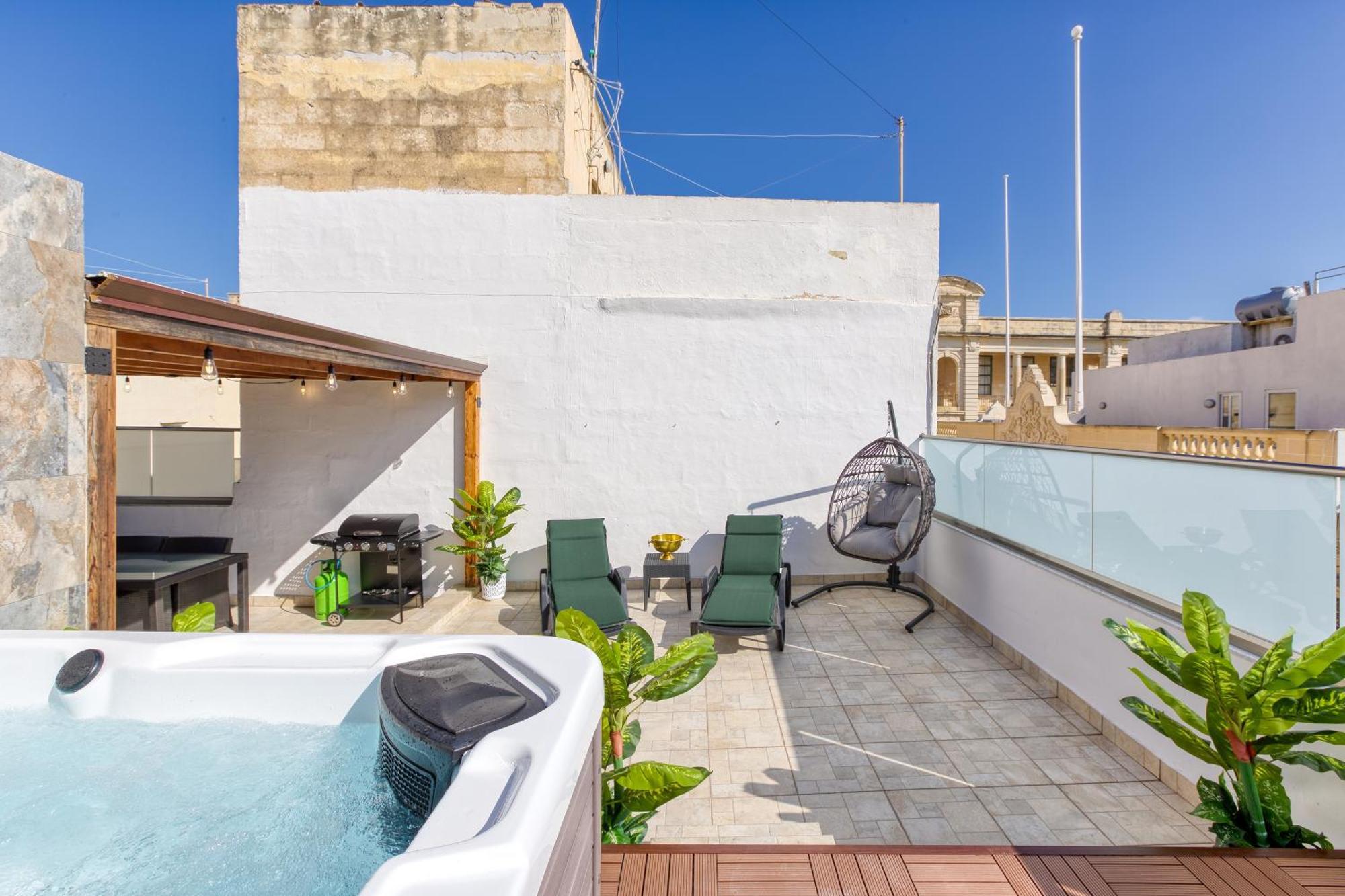 Luxury House * Sliema